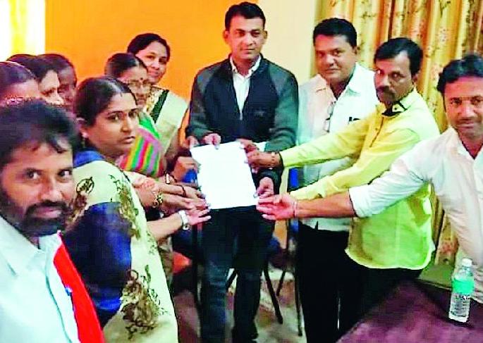 Boycott of members' monthly meeting | सदस्यांचा मासिक सभेवर बहिष्कार