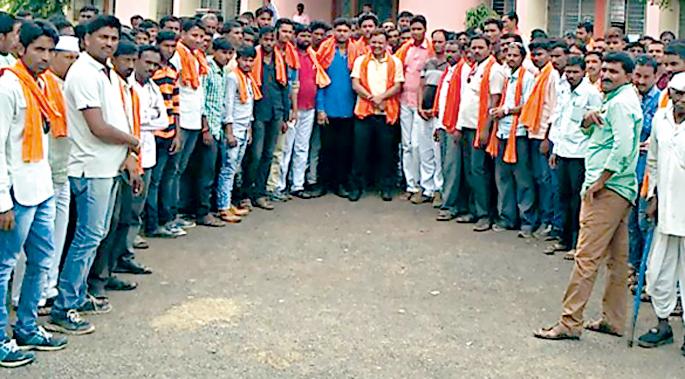 Front of Shiv Sena in Arni, Darwha, Babulgaon | शिवसेनेचा आर्णी, दारव्हा, बाभूळगाव येथे मोर्चा Front of Shiv Sena in Arni, Darwha, Babulgaon | शिवसेनेचा आर्णी, दारव्हा, बाभूळगाव येथे मोर्चा