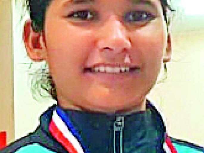 Yavatmal's Sakshi and Sushma 'Lokmat' were awarded with the prestigious honor | यवतमाळच्या साक्षी व सुषमाला ‘लोकमत’चा सखी सन्मान पुरस्कार