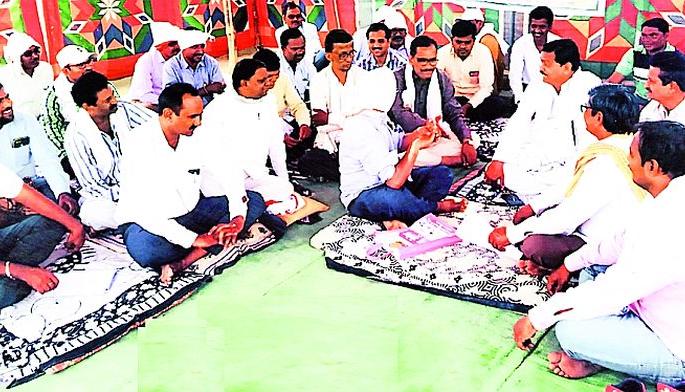 Teacher movement for the Seventh Pay Commission | सातव्या वेतन आयोगासाठी शिक्षकांचे आंदोलन Teacher movement for the Seventh Pay Commission | सातव्या वेतन आयोगासाठी शिक्षकांचे आंदोलन