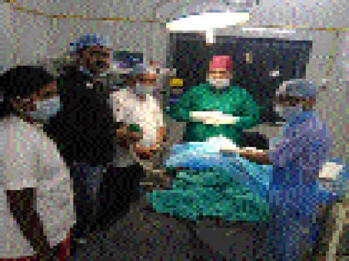 65 camps were checked in the free camp | मोफत शिबिरात ६५ रुग्ण तपासले