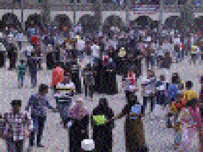 On the very first day 14 students 'Rustikat' | पहिल्याच दिवशी १४ विद्यार्थी रस्टीकेट