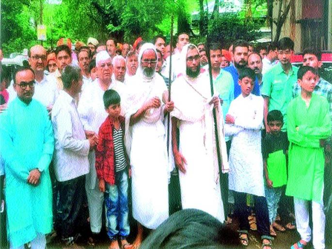 Jain Muni's Chaturmas admission ceremony | जैन मुनी यांचा चतुर्मास प्रवेश सोहळा Jain Muni's Chaturmas admission ceremony | जैन मुनी यांचा चतुर्मास प्रवेश सोहळा