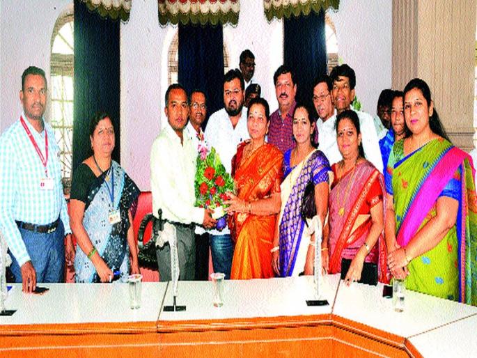 BJP's Suman Bhalerao was elected as the East Divisional Chairman | पूर्व प्रभाग सभापतिपदी भाजपाच्या सुमन भालेराव BJP's Suman Bhalerao was elected as the East Divisional Chairman | पूर्व प्रभाग सभापतिपदी भाजपाच्या सुमन भालेराव