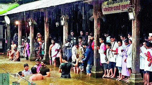 Launch of Godavari Sanitation Campaign | गोदावरी स्वच्छता अभियानाचा शुभारंभ Launch of Godavari Sanitation Campaign | गोदावरी स्वच्छता अभियानाचा शुभारंभ