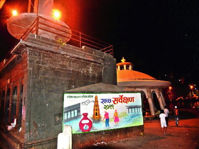 Put on the culture of the ancient Gandhiji | पुरातन गांधीज्योतीच्या संवर्धनावरच घाला Put on the culture of the ancient Gandhiji | पुरातन गांधीज्योतीच्या संवर्धनावरच घाला