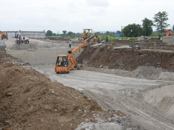 How will 20% of the work of 'Samrudhi' be completed in four months? | चार महिन्यांत 'समृद्धी'चे २० टक्के काम पूर्ण होणार कसे? How will 20% of the work of 'Samrudhi' be completed in four months? | चार महिन्यांत 'समृद्धी'चे २० टक्के काम पूर्ण होणार कसे?