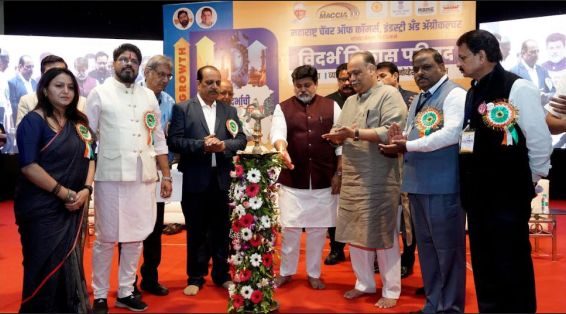 'Tribal Industrial Park' to promote tribals in February | आदिवासींना प्रोत्साहन देणारा ‘ट्रायबल इंडस्ट्रियल पार्क’ फेब्रुवारीत 'Tribal Industrial Park' to promote tribals in February | आदिवासींना प्रोत्साहन देणारा ‘ट्रायबल इंडस्ट्रियल पार्क’ फेब्रुवारीत