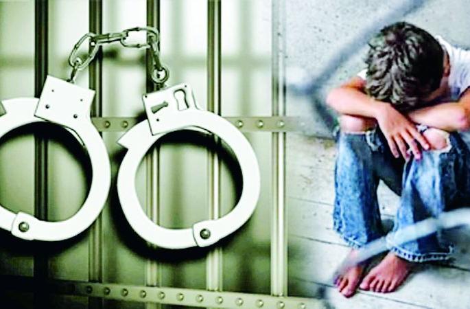Minor custody; Crimes are committed by saying that there will be no punishment | अल्पवयीन ताब्यात; शिक्षा होणार नाही असे सांगून करवून घेतले जातात गुन्हे Minor custody; Crimes are committed by saying that there will be no punishment | अल्पवयीन ताब्यात; शिक्षा होणार नाही असे सांगून करवून घेतले जातात गुन्हे