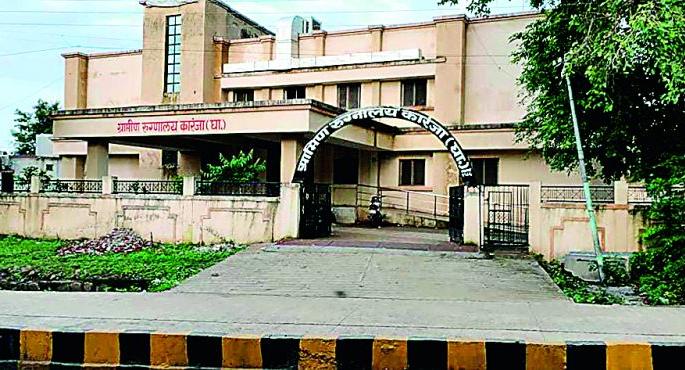 Three important offices in the city are run by the 'in-charge' | ‘प्रभारीं’च्या खांद्यावरून शहरातील तीन महत्त्वाच्या कार्यालयांचा कारभार Three important offices in the city are run by the 'in-charge' | ‘प्रभारीं’च्या खांद्यावरून शहरातील तीन महत्त्वाच्या कार्यालयांचा कारभार