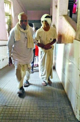 Administrative pain in the government hospital in Nagpur has to be suffered after surgery | नागपूरच्या शासकीय रुग्णालयात शस्त्रक्रियेनंतर सहन कराव्या लागतात प्रशासकीय वेदना Administrative pain in the government hospital in Nagpur has to be suffered after surgery | नागपूरच्या शासकीय रुग्णालयात शस्त्रक्रियेनंतर सहन कराव्या लागतात प्रशासकीय वेदना