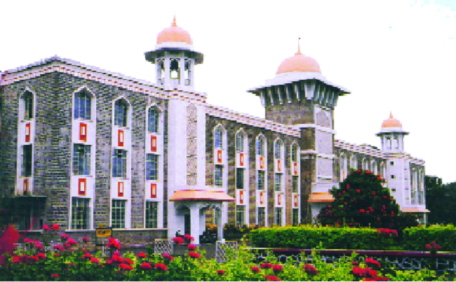 B. from Shivaji University. A., b. Com. Results of 15 courses announced | शिवाजी विद्यापीठाकडून बी. ए., बी. कॉम.सह १५ अभ्यासक्रमांचे निकाल जाहीर