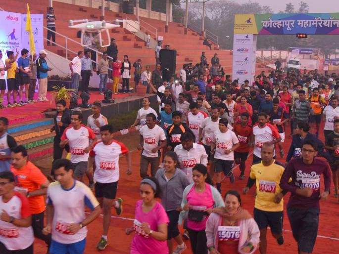 Kolhapurkar runs a promo run, a spontaneous response; 'Lokmat Kolhapur Mahamarethan' is a bugle; Waiting now on February 18th | प्रोमो रन’मध्ये धावले कोल्हापूरकर, उत्स्फूर्त प्रतिसाद; ‘लोकमत कोल्हापूर महामॅरेथॉन’चा वाजला बिगुल; आता प्रतीक्षा १८ फेब्रुवारीची Kolhapurkar runs a promo run, a spontaneous response; 'Lokmat Kolhapur Mahamarethan' is a bugle; Waiting now on February 18th | प्रोमो रन’मध्ये धावले कोल्हापूरकर, उत्स्फूर्त प्रतिसाद; ‘लोकमत कोल्हापूर महामॅरेथॉन’चा वाजला बिगुल; आता प्रतीक्षा १८ फेब्रुवारीची