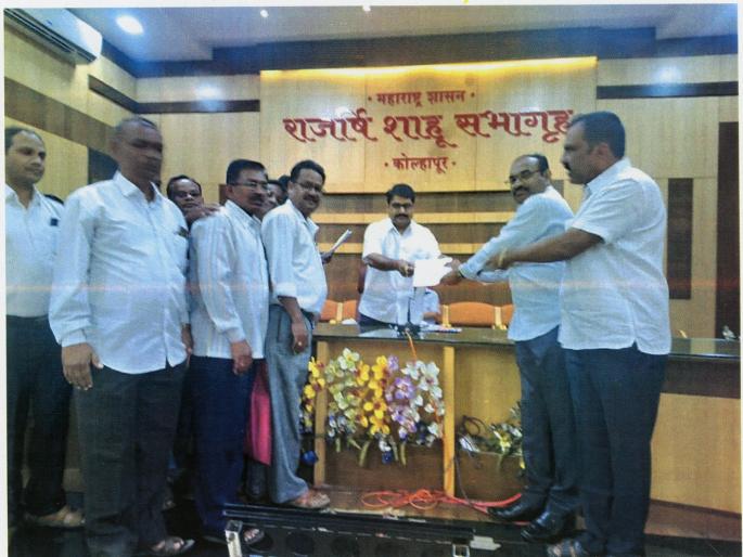 We will address the question of classed employees in supremacy | अधिसंख्य पदावर वर्ग केलेल्या कर्मचाऱ्यांचा प्रश्न मार्गी लावू We will address the question of classed employees in supremacy | अधिसंख्य पदावर वर्ग केलेल्या कर्मचाऱ्यांचा प्रश्न मार्गी लावू