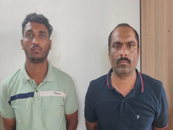 Fake currency notes printed by ordering paper from Hong Kong, two arrested from Kolhapur | हाँकाँगमधून कागद मागवून छापल्या बनावट नोटा, कोल्हापुरातील दोघांना अटक Fake currency notes printed by ordering paper from Hong Kong, two arrested from Kolhapur | हाँकाँगमधून कागद मागवून छापल्या बनावट नोटा, कोल्हापुरातील दोघांना अटक
