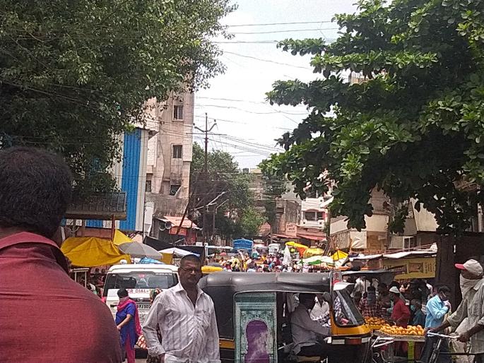 Awaiting re-appointment of contract professors at Shivaji University | भाजीपाल्याचे दर अजून चढेच, पेरू, डाळिंबांचे ढीग, दरही उतरले Awaiting re-appointment of contract professors at Shivaji University | भाजीपाल्याचे दर अजून चढेच, पेरू, डाळिंबांचे ढीग, दरही उतरले