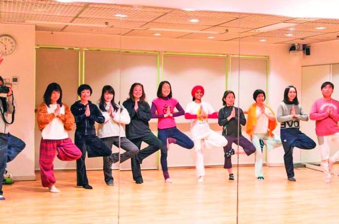 Yoga training in country and abroad, giving Nagpur girl | नागपुरातील मुलगी देतेय देश-विदेशात योगाचे प्रशिक्षण