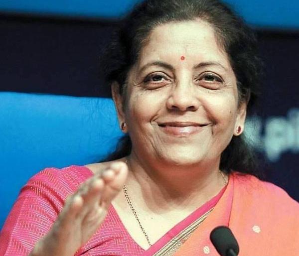 Nirmala Sitharaman's consolation to traders and entrepreneurs | निर्मला सीतारामन यांचा व्यापारी, उद्योजकांना दिलासा