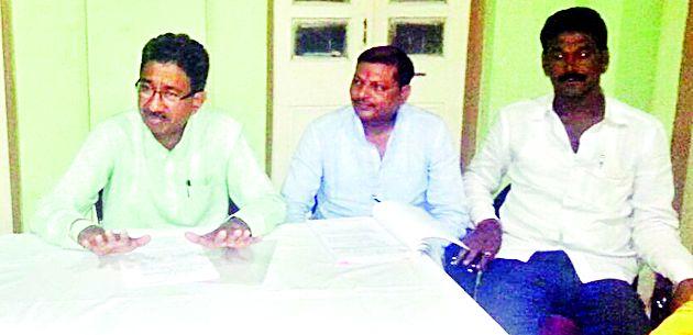 Disregard by the government in the works of roads in Chandur taluka | चांदूर तालुक्यातील रस्त्यांच्या कामात शासनाकडून दुजाभाव