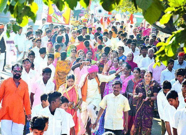 Gadgeba Baba Punyitithi Shobayatree Dumdummali Ambanagari | गाडगेबाबा पुण्यतिथी शोभायात्रेने दुमदुमली अंबानगरी Gadgeba Baba Punyitithi Shobayatree Dumdummali Ambanagari | गाडगेबाबा पुण्यतिथी शोभायात्रेने दुमदुमली अंबानगरी