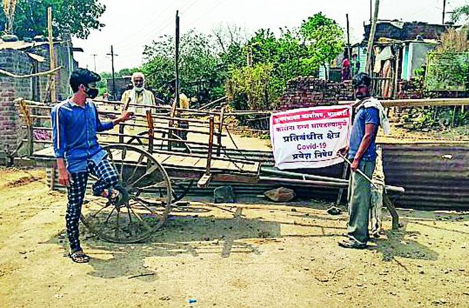 Corona Susat in rural areas; In the name of contact tracing! | ग्रामीण भागात कोरोना सुसाट; काँटॅक्ट ट्रेसिंग नावालाच!