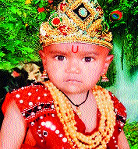  The end of a two-year-old child in a mob attack | मोकाट कुत्र्यांच्या हल्ल्यात दोनवर्षीय बालकाचा अंत