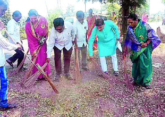 Cleanliness Tourism | स्वच्छता यात्रा ठरली सवांदाचे माध्यम Cleanliness Tourism | स्वच्छता यात्रा ठरली सवांदाचे माध्यम
