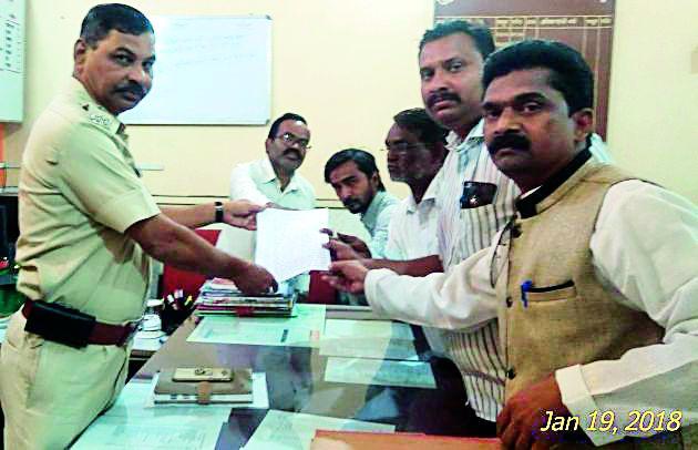 Wait for the entrance to the CID to investigate the death of Bagde death | प्रतीक्षा बागडे मृत्यू प्रकरणाचा तपास सीआयडीकडे सोपवा