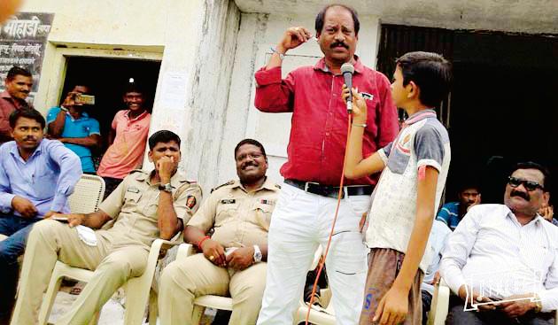 The snake does not behave indecently | साप कधीच सूडभावनेने वागत नाही The snake does not behave indecently | साप कधीच सूडभावनेने वागत नाही