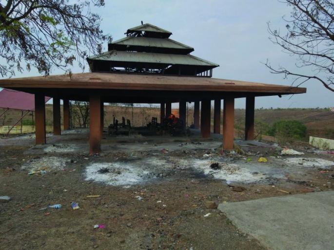 60 cremated in 20 days at Buldana cemetery | बुलडाण्याच्या स्मशानभूमीत २० दिवसात ६० जणांवर अंत्यसंस्कार 60 cremated in 20 days at Buldana cemetery | बुलडाण्याच्या स्मशानभूमीत २० दिवसात ६० जणांवर अंत्यसंस्कार