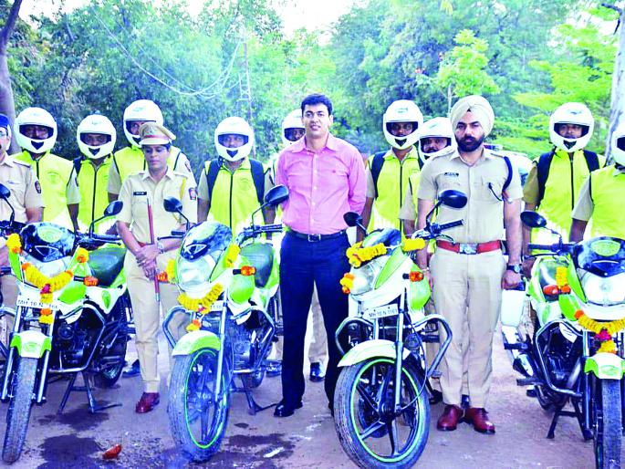Eyebike will speed up crime investigation! | गुन्ह्यांच्या तपासाला गती देणार आय बाईक! Eyebike will speed up crime investigation! | गुन्ह्यांच्या तपासाला गती देणार आय बाईक!