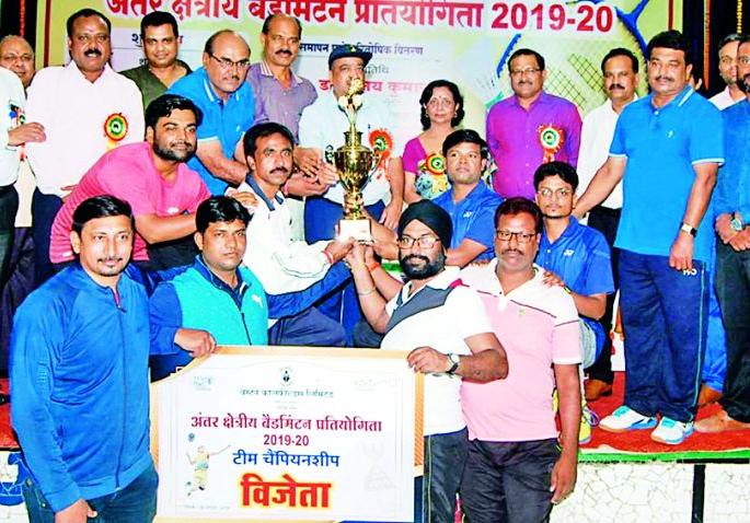 Pathakheda team wins championship in badminton | बॅडमिंटन स्पर्धेत पाथखेडा संघ विजेतेपदी Pathakheda team wins championship in badminton | बॅडमिंटन स्पर्धेत पाथखेडा संघ विजेतेपदी