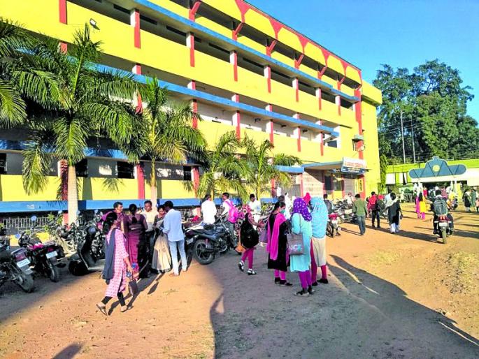 TET candidates hit by ST | टीईटी परीक्षार्थ्यांना एसटीचा फटका