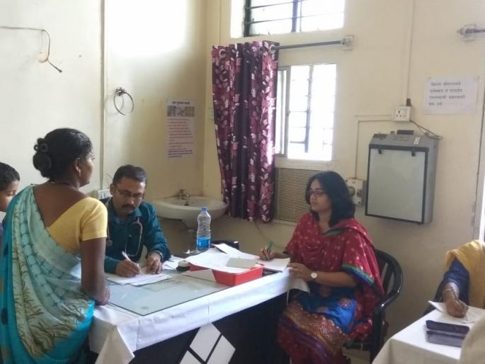 School students' spontaneous response to a reference service camp | संदर्भ सेवा शिबिरासाठी शालेय विद्यार्थ्यांचा उस्फुर्त प्रतिसाद School students' spontaneous response to a reference service camp | संदर्भ सेवा शिबिरासाठी शालेय विद्यार्थ्यांचा उस्फुर्त प्रतिसाद