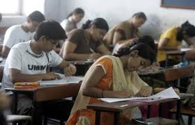 One hundred percent attendance in college is not mandatory | महाविद्यालयात शंभर टक्के उपस्थिती अनिवार्य नाही One hundred percent attendance in college is not mandatory | महाविद्यालयात शंभर टक्के उपस्थिती अनिवार्य नाही