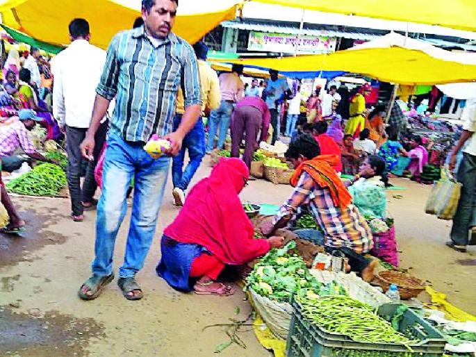 Vegetable prices rose | भाजीपाल्याचे दर वधारले Vegetable prices rose | भाजीपाल्याचे दर वधारले