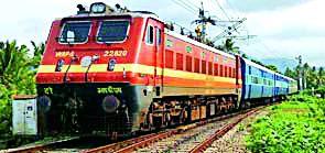 Up to 24 seats for Wadsa-Gadchiroli railway route | वडसा-गडचिरोली रेल्वेमार्गासाठी २४ पर्यंत जागेची दरनिश्चिती Up to 24 seats for Wadsa-Gadchiroli railway route | वडसा-गडचिरोली रेल्वेमार्गासाठी २४ पर्यंत जागेची दरनिश्चिती