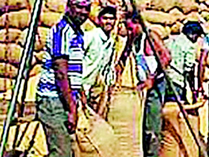 Paddy was purchased due to lack of graders | ग्रेडर अभावी धान खरेदी झाली ठप्प Paddy was purchased due to lack of graders | ग्रेडर अभावी धान खरेदी झाली ठप्प