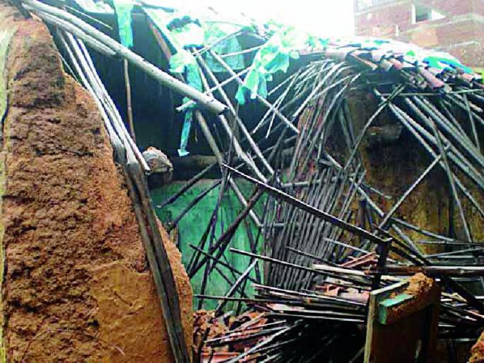 High revenue division in nine revenue streams in district | जिल्ह्यातील नऊ महसूल मंडळात अतिवृष्टी High revenue division in nine revenue streams in district | जिल्ह्यातील नऊ महसूल मंडळात अतिवृष्टी