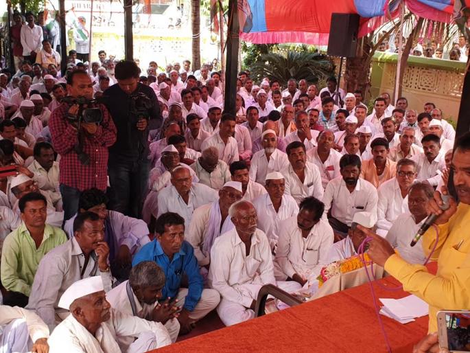  Congress meeting in Hingoli on the next day | दुसऱ्या दिवशीही हिंगोलीत काँग्रेसची बैठक