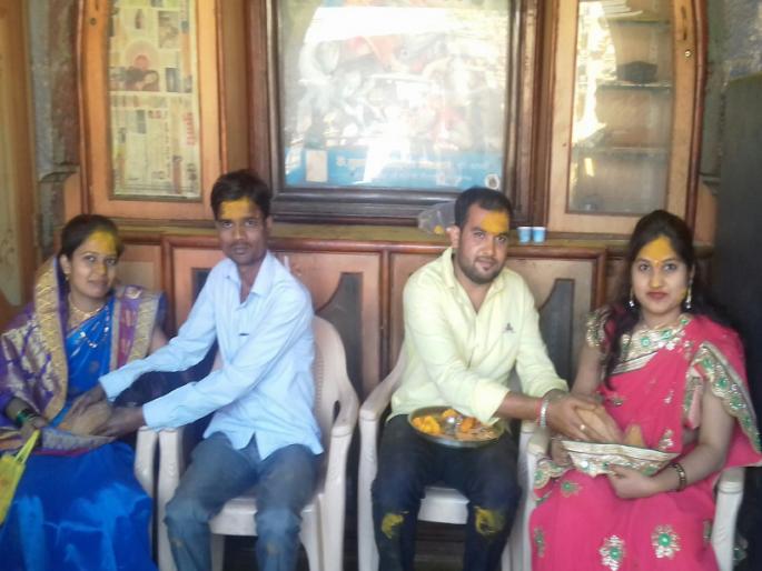 news wedding pairs can direct Darshan of Kuldaivat khandoba : Jejuri Devasthan's decision | नवविवाहित जोडप्यांना आता थेट मिळणार खंडोबाचे दर्शन, जेजुरी देवस्थानचा निर्णय news wedding pairs can direct Darshan of Kuldaivat khandoba : Jejuri Devasthan's decision | नवविवाहित जोडप्यांना आता थेट मिळणार खंडोबाचे दर्शन, जेजुरी देवस्थानचा निर्णय