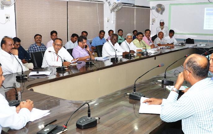 Coordinates should be coordinated in emergency situations - Deputy Collector | आपत्कालीन परिस्थितीत यंत्रणांनी समन्वय ठेवावा- उपजिल्हाधिकारी Coordinates should be coordinated in emergency situations - Deputy Collector | आपत्कालीन परिस्थितीत यंत्रणांनी समन्वय ठेवावा- उपजिल्हाधिकारी