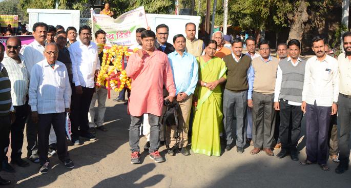 The district library will add value to the glory | जिल्हा ग्रंथालयाच्या वैभवात भर घालणार