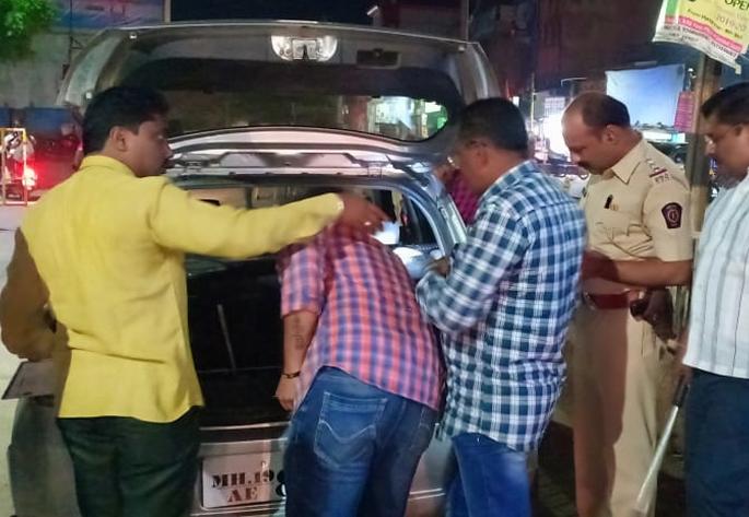  तपासणी Police inspection at 'checkpost' | ८ ‘चेकपोस्ट’वर पोलीस करणार तपासणी