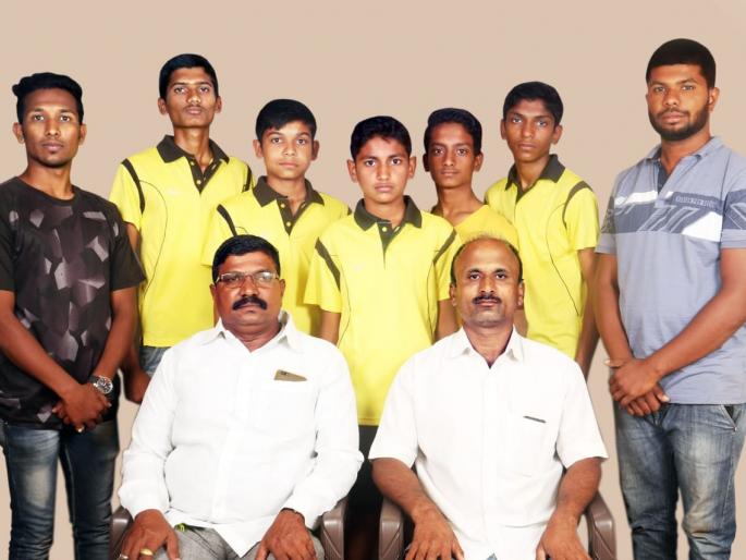 Nine students leave for sailing competition | नौकायन स्पर्धेसाठी नऊ विद्यार्थी रवाना Nine students leave for sailing competition | नौकायन स्पर्धेसाठी नऊ विद्यार्थी रवाना