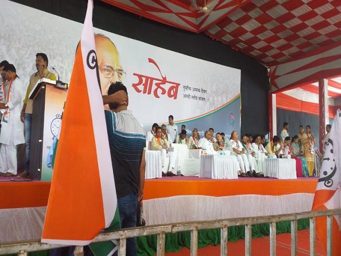 Will you bring a sword to the fort instead of a sword? - Sharad Pawar | किल्ल्यात तलवारीऐवजी छमछम आणणार का?-शरद पवार Will you bring a sword to the fort instead of a sword? - Sharad Pawar | किल्ल्यात तलवारीऐवजी छमछम आणणार का?-शरद पवार