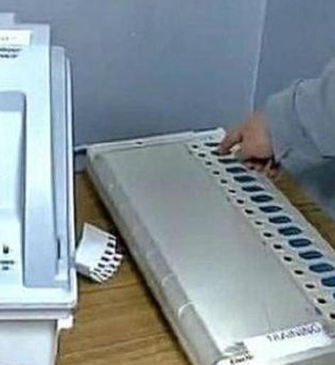 Parbhani: Six Paths for Implementing the Model Code of Conduct | परभणी : आदर्श आचारसंहिता अंमलबजावणीसाठी ७४ पथके Parbhani: Six Paths for Implementing the Model Code of Conduct | परभणी : आदर्श आचारसंहिता अंमलबजावणीसाठी ७४ पथके