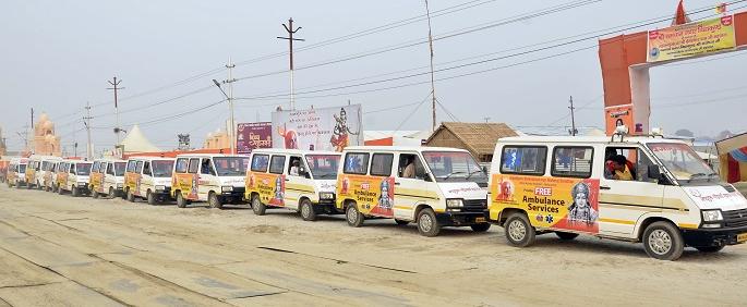 Narendrabarya Maharaj's institute, 15 patients in the service of Prayag Kumbh | नरेंद्राचार्य महाराज संस्थानच्या १५ रूग्णवाहिका प्रयाग कुंभच्या सेवेत दाखल