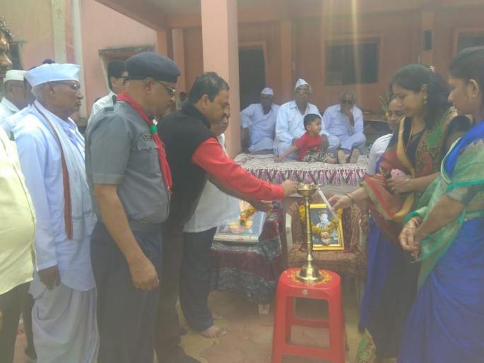 Adgaon School's three-day resident scout guide camp | आडगाव शाळेचे तीन दिवसीय निवासी स्काऊट गाईड शिबिर