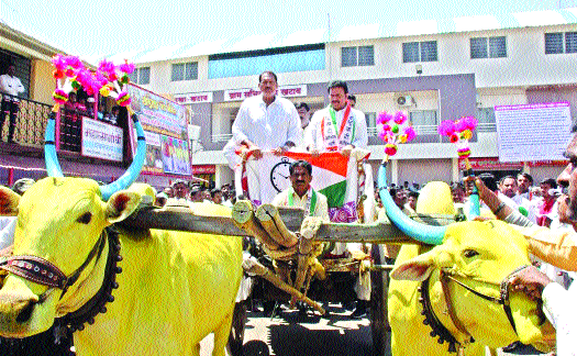 Propaganda in the Satara and Marda stopped the gun | Lok Sabha Election 2019 सातारा अन् माढ्यात प्रचार तोफा थंडावल्या Propaganda in the Satara and Marda stopped the gun | Lok Sabha Election 2019 सातारा अन् माढ्यात प्रचार तोफा थंडावल्या